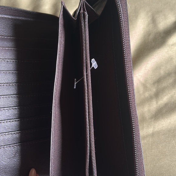 Chevron Pattern wallet NWOT - Picture 4 of 4